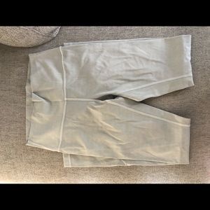 Lululemon tan leggings size 6